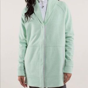 Lululemon Womens Jacket Large LIKE NEW